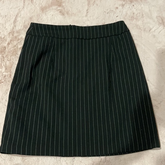 Set - Picture 3 of 3